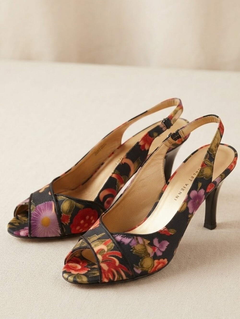 Floral Print Slingback Heels - Multicolor - Picture 2 of 6